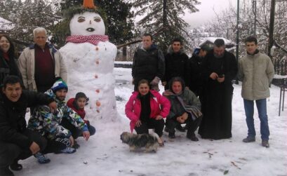 Τεράστιος χιονάνθρωπος στην Νυμφασία έγινε θέαμα στα MME